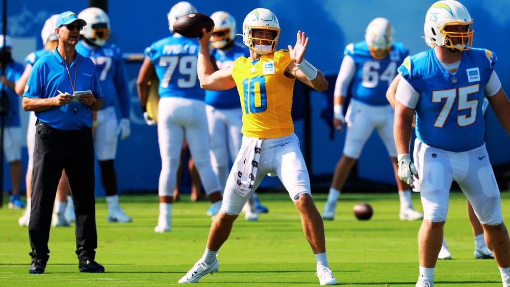 Fantasy Football Injury Updates on Justin Herbert & DeAndre Hopkins